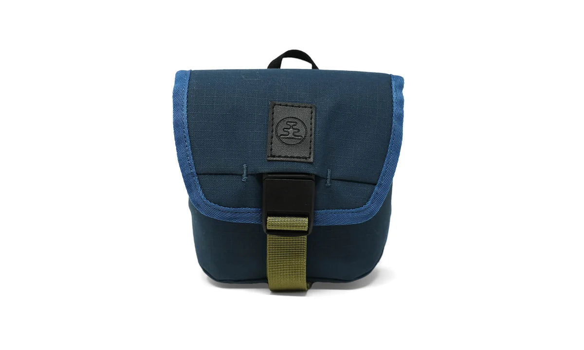42 Issue Pouch